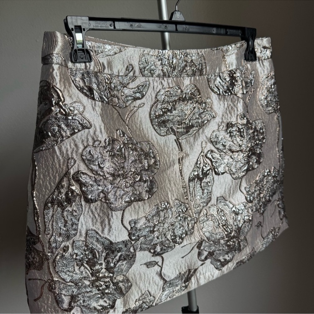 NWT J.Marie The Kai Silver Gold Floral Mini Skirt Sz L - Picture 6 of 10